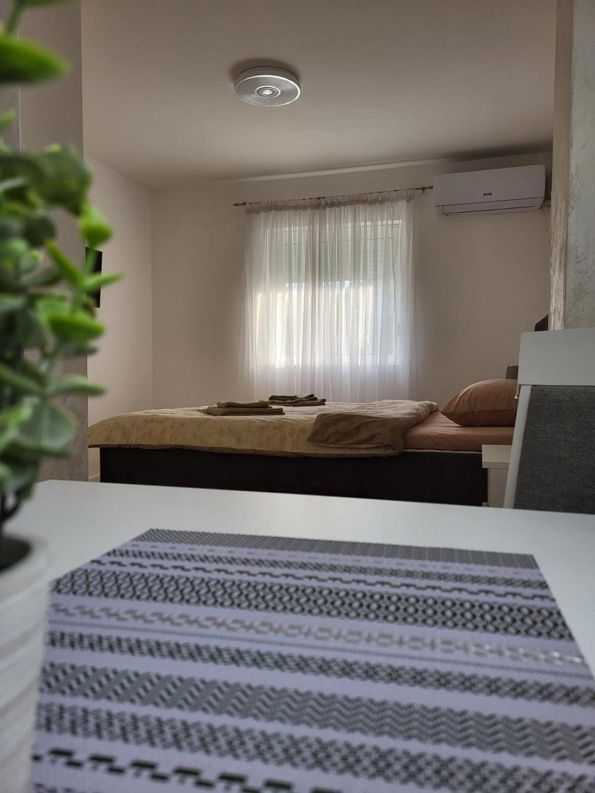 Sleep & Go Apartamento Surčin Exterior foto